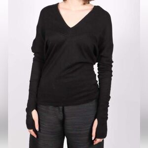Nicholas K NWOT M Elegant Black Long Sleeve Top